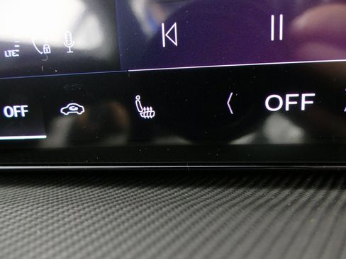 New 2025 Audi SQ5 Premium image 18