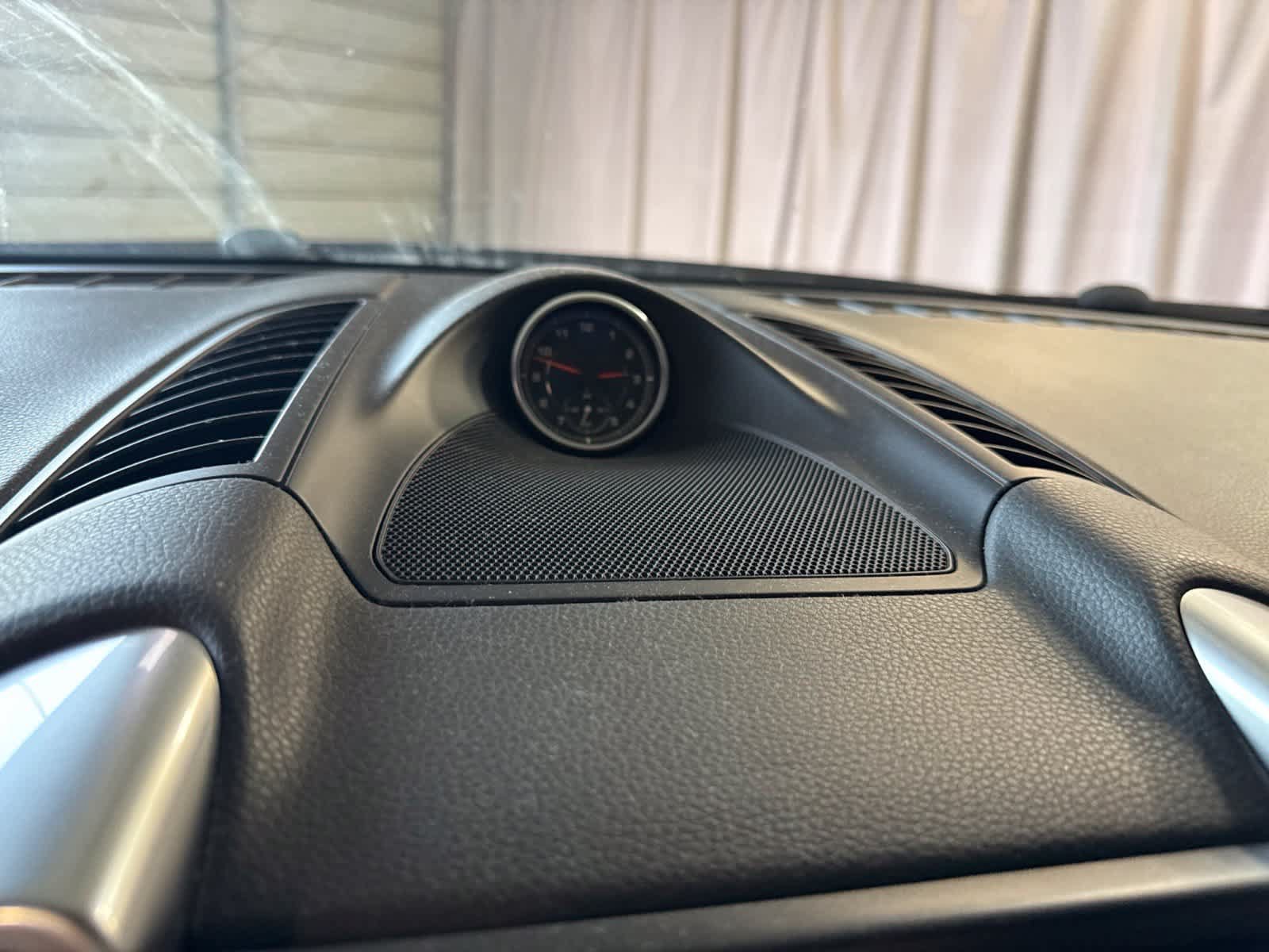 Used 2018 Porsche Cayenne AWD/4WD image 25