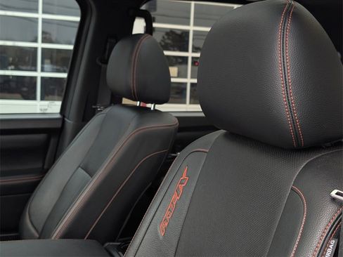 Used 2024 Nissan Titan PRO-4X w/ Pro-4x Convenience Package image 30