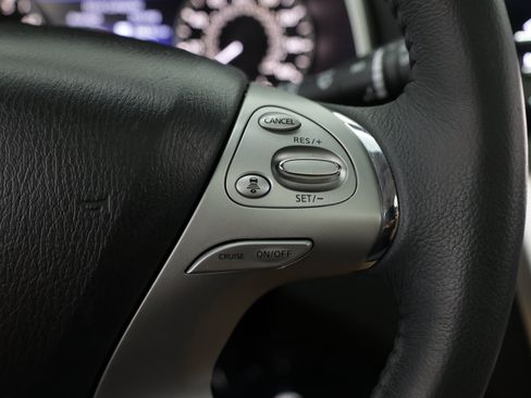 Used 2017 Nissan Murano Platinum w/ Platinum Technology Package FWD image 32
