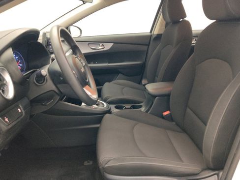 Used 2023 Kia Forte LXS FWD image 17