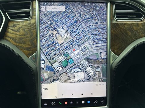Used 2017 Tesla Model S 75D AWD/4WD image 33