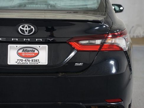 Used 2023 Toyota Camry SE image 10