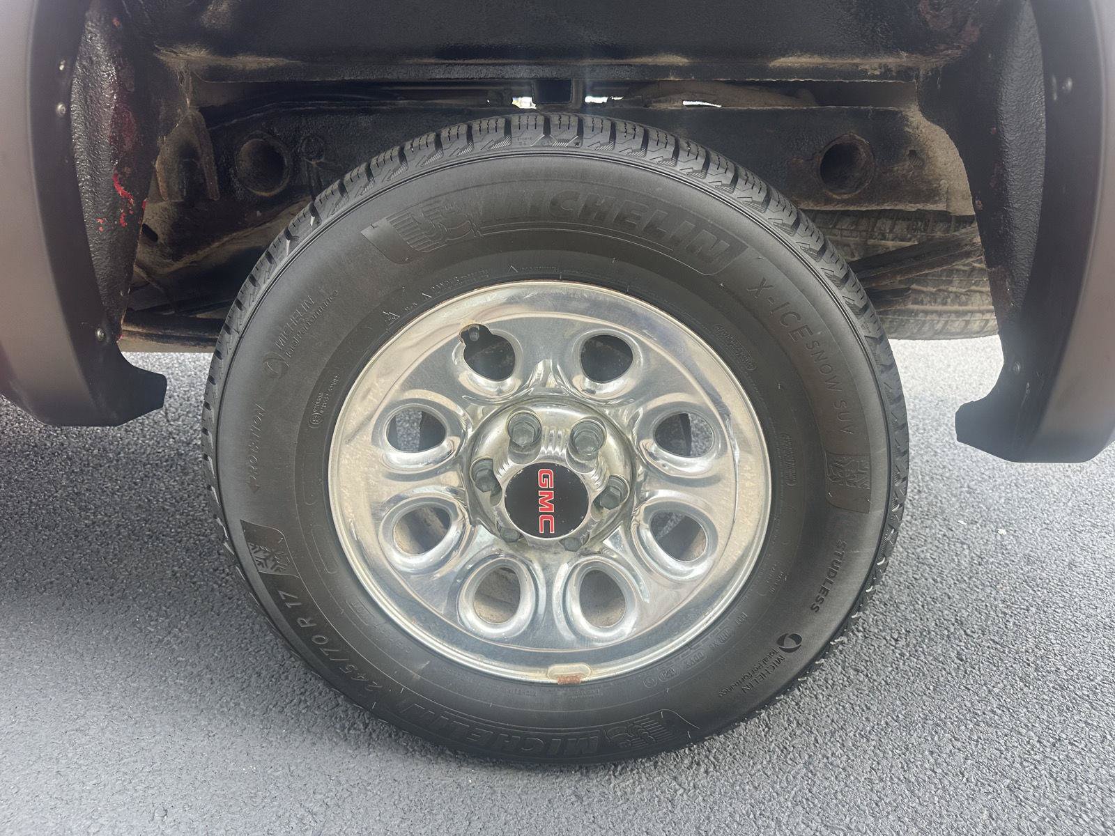 Used 2010 GMC Sierra 1500 W/T RWD image 17