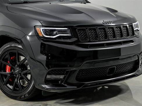 Used 2019 Jeep Grand Cherokee SRT w/ Trailer Tow Group IV AWD/4WD image 2