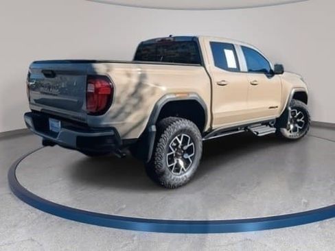 Used 2023 GMC Canyon AT4X image 5