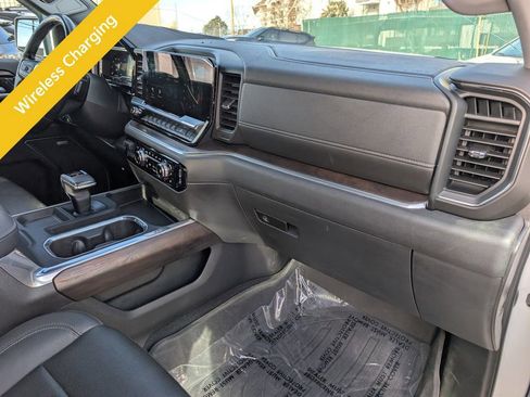 Used 2022 GMC Sierra 1500 SLT image 19