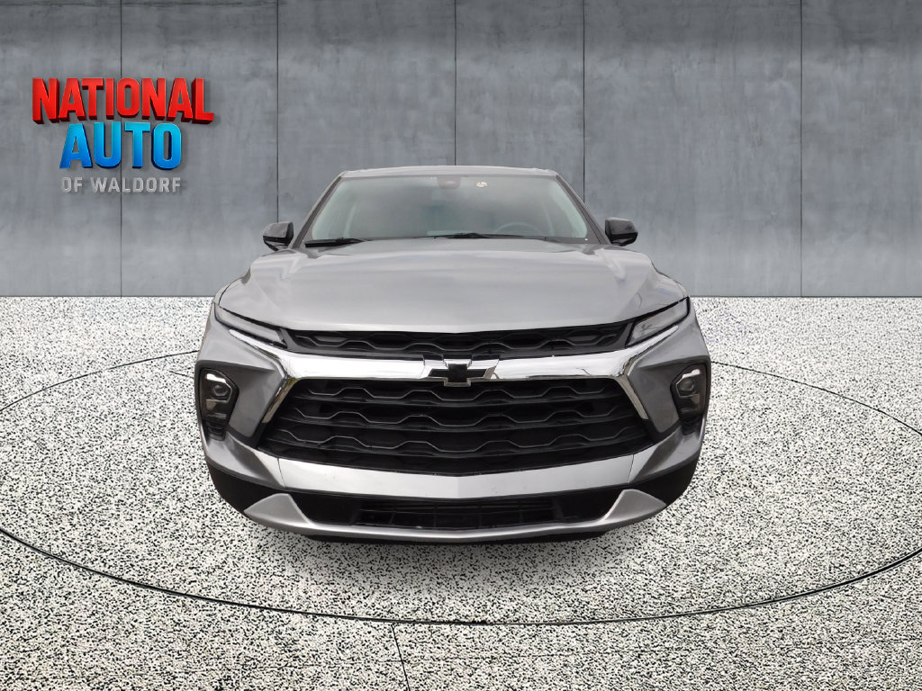 Used 2024 Chevrolet Blazer LT w/ Convenience Package FWD image 3
