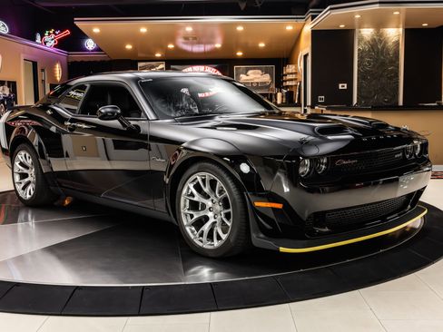 Used 2023 Dodge Challenger SRT Hellcat Redeye RWD image 9