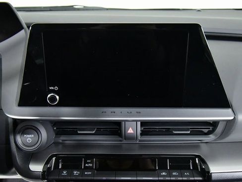 New 2026 Toyota Prius LE image 4