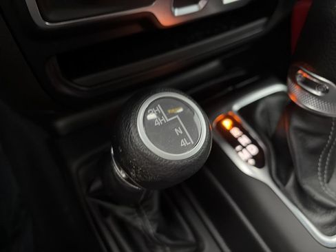Used 2024 Jeep Wrangler Sport AWD/4WD image 25