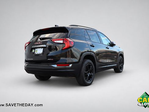 Used 2023 GMC Terrain AT4 AWD/4WD image 8