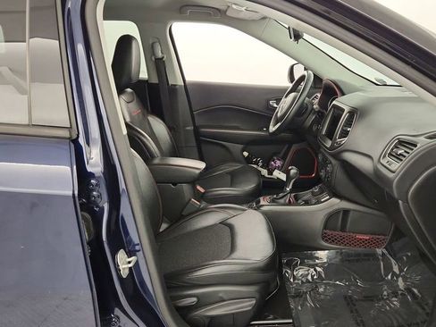 Used 2019 Jeep Compass Trailhawk image 27