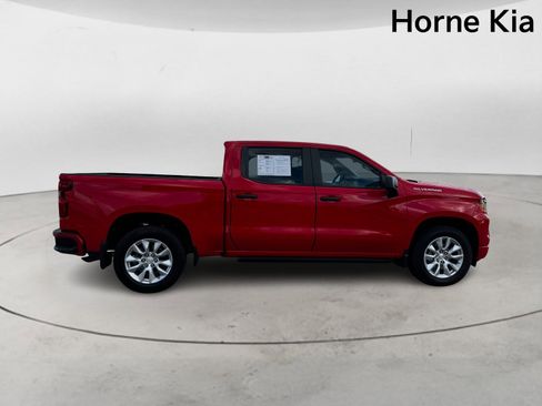 Used 2023 Chevrolet Silverado 1500 Custom image 3