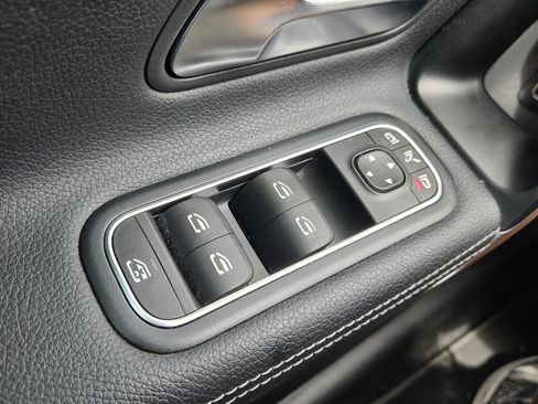 Used 2020 Mercedes-Benz CLA 250 image 27