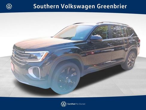 Used 2025 Volkswagen Atlas SE w/ Panoramic Sunroof Package image 1