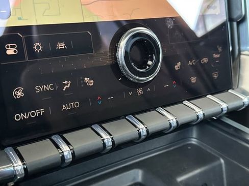 Used 2024 GMC Acadia AT4 w/ Super Cruise Package image 30