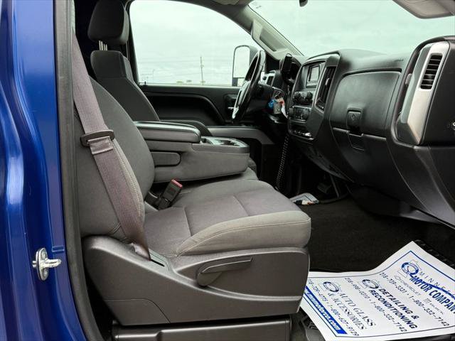 Used 2015 Chevrolet Silverado 3500 LT w/ LT Convenience Package AWD/4WD image 9