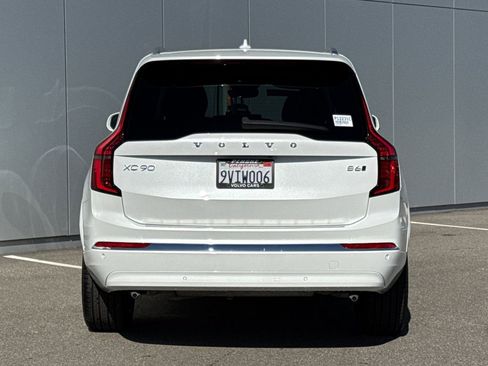 Used 2025 Volvo XC90 B6 Core w/ Protection Package Premier image 4