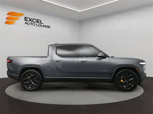 Used 2022 Rivian R1T Launch Edition image 6
