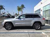 Used 2019 Jeep Grand Cherokee Limited image 2