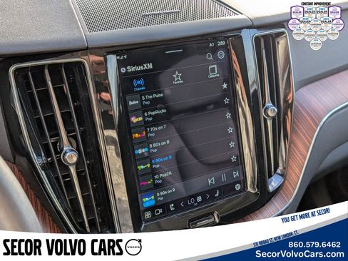 Certified 2023 Volvo XC60 B5 Plus image 20