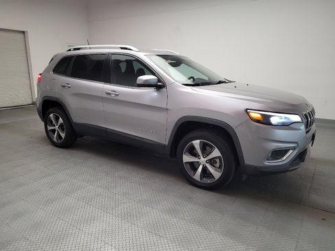 Used 2019 Jeep Cherokee Limited image 13
