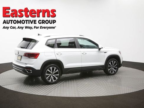 Used 2022 Volkswagen Taos SE image 41