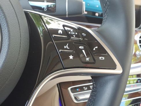Certified 2023 Mercedes-Benz E 350 4MATIC Sedan image 17