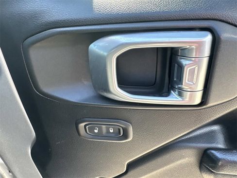 Used 2020 Jeep Wrangler Unlimited Sport S image 16