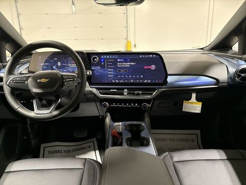 New 2026 Chevrolet Equinox EV LT w/ Convenience Package II image 10