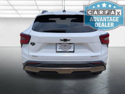 Used 2024 Chevrolet Trax ACTIV w/ Sunroof Package FWD image 25