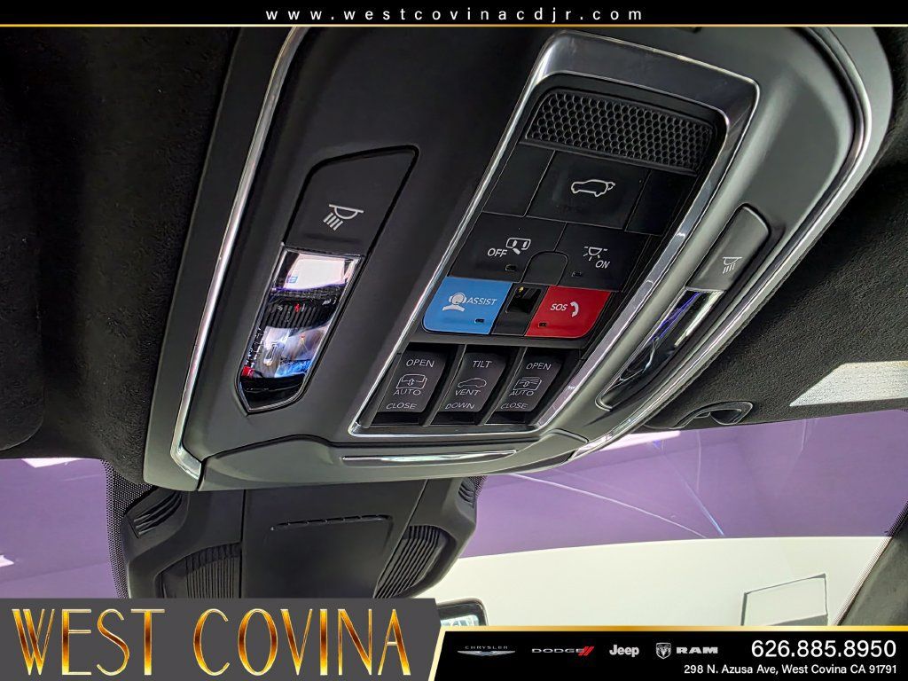 Used 2024 Jeep Wagoneer Launch Edition AWD/4WD image 25
