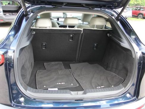 Used 2024 MAZDA CX-30 AWD 2.5 S w/ Premium Package image 38