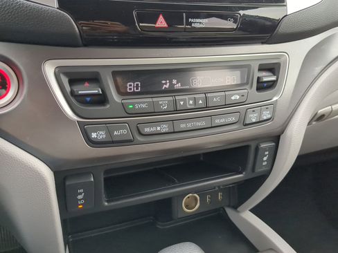 Used 2018 Honda Pilot EX-L image 24