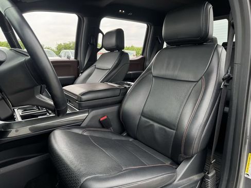 Used 2022 Ford F150 Lariat image 26