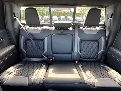 New 2026 GMC Sierra 1500 AT4 w/ AT4 Premium Package AWD/4WD image 23