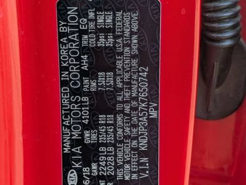 Used 2019 Kia Soul + FWD image 34