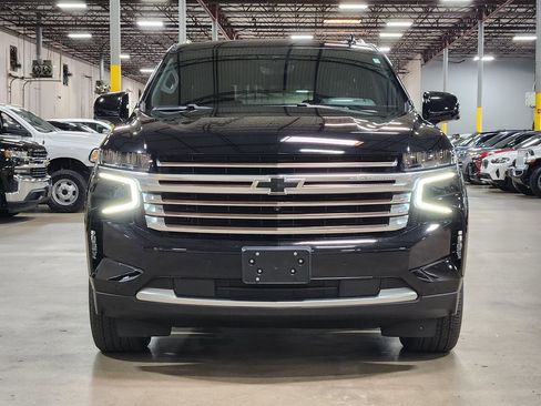 Used 2023 Chevrolet Tahoe High Country w/ Premium Package AWD/4WD image 2