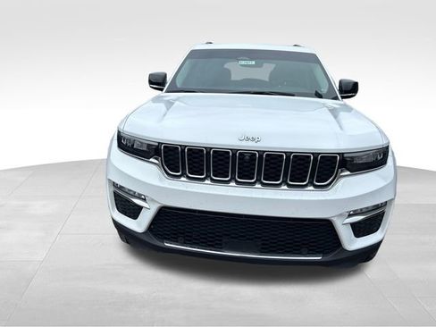 Used 2023 Jeep Grand Cherokee 4WD 4xe w/ Luxury Tech Group II image 6