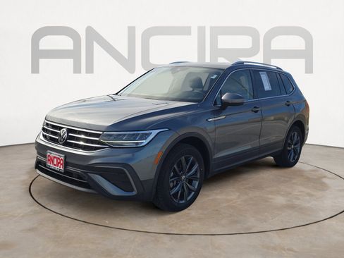 Certified 2022 Volkswagen Tiguan SE image 6