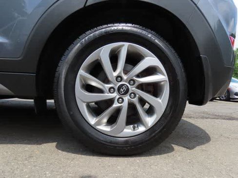 Used 2016 Hyundai Tucson SE w/ Option Group 02 AWD/4WD image 9