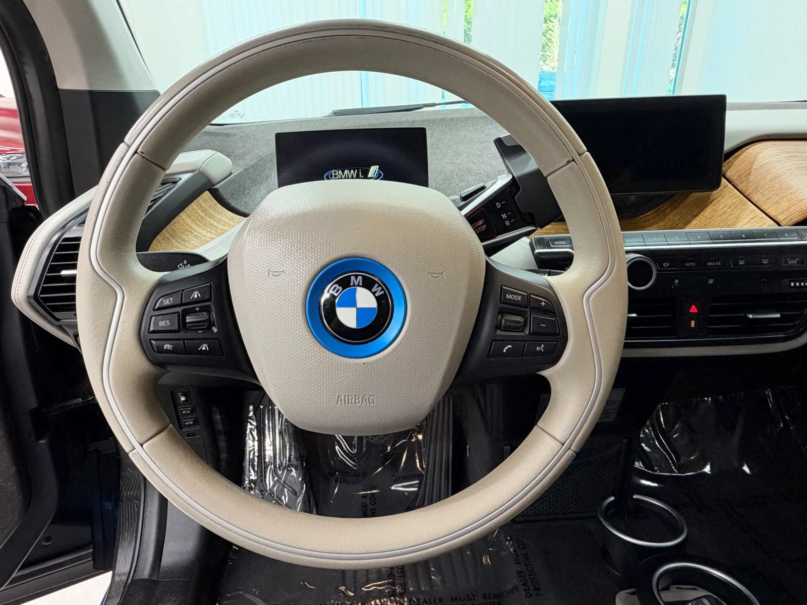 Used 2014 BMW i3 w/ Range Extender RWD image 28