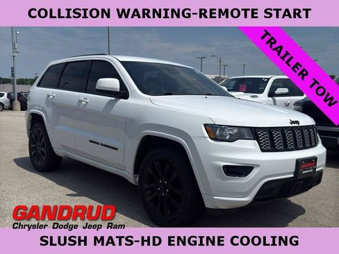 Used 2021 Jeep Grand Cherokee Laredo X AWD/4WD image 1