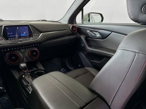 Used 2021 Chevrolet Blazer RS w/ Enhanced Convenience Package image 25