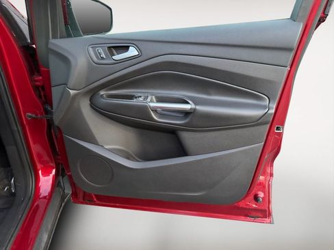 Used 2016 Ford Escape Titanium FWD image 25