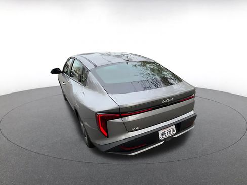 Used 2025 Kia K4 LXS image 11