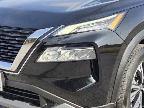 Used 2021 Nissan Rogue SV FWD image 8
