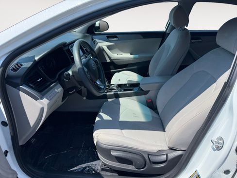 Used 2018 Hyundai Sonata SE FWD image 10