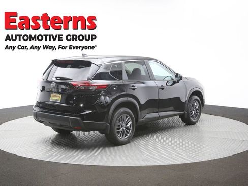 Used 2024 Nissan Rogue S AWD/4WD image 41